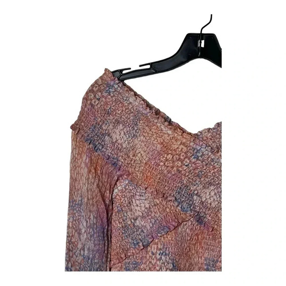 1526. BB DAKOTA BY STEVE MADDEN RUFFLED SMOCKED CROPPED BLOUSE SIZE SMALL - Picture 10 of 11